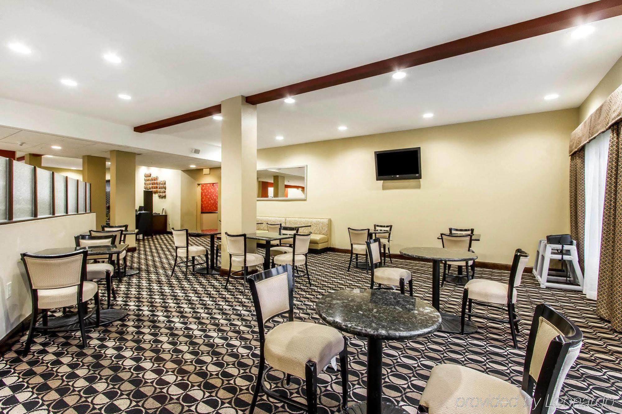 Comfort Suites Airport South Монтгомъри Екстериор снимка